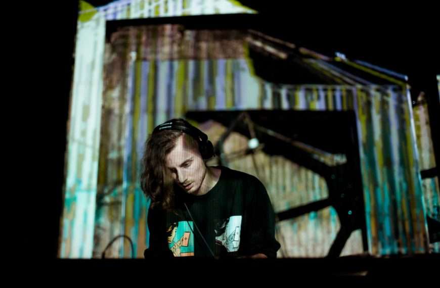 Andrea Ljekaj i Sven Nalis najavljuju zajednički EP singlom INTIMA