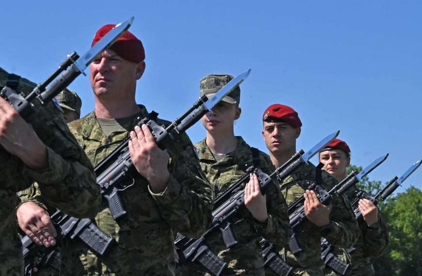 Svečani vojni mimohod u Zagrebu u čast VRO “Oluja”