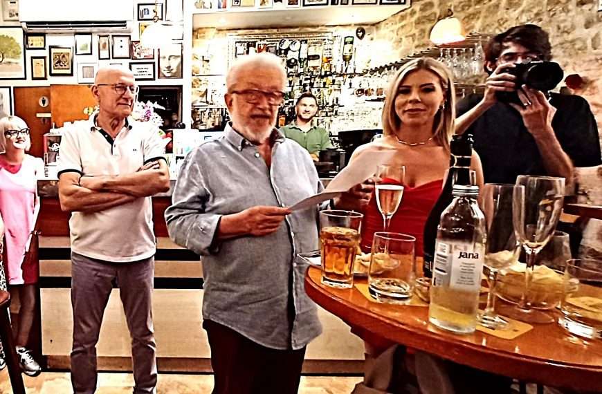 MATEA RADOBULJAC IZLAŽE U CAFFE GALERIJA GINA U ZADRU