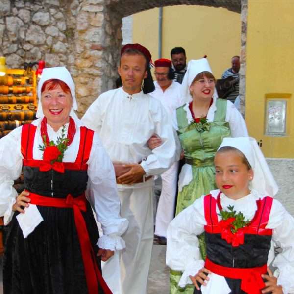 GLAZBENE VEČERI I KLENOVARSKA I LOVAČKA NOĆ