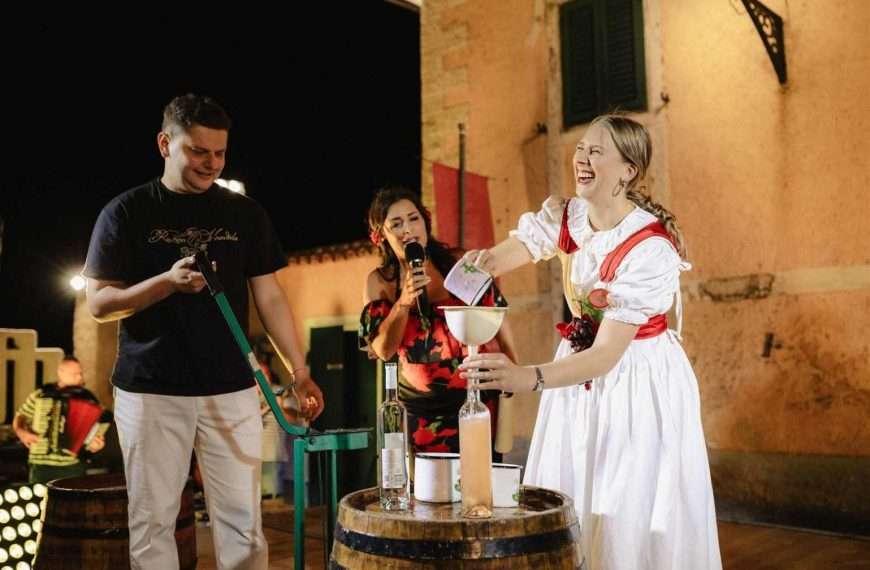 GABRIJELA ANTOLOVIĆ  RUŽICA VINODOLA
