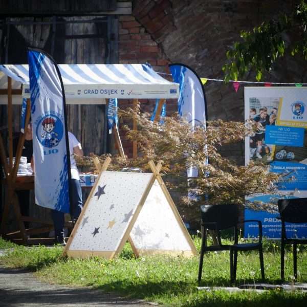 Dvorište Stare pekare, Tvrđa: 1. KiddOSice Sajam izvanškolskih aktivnosti