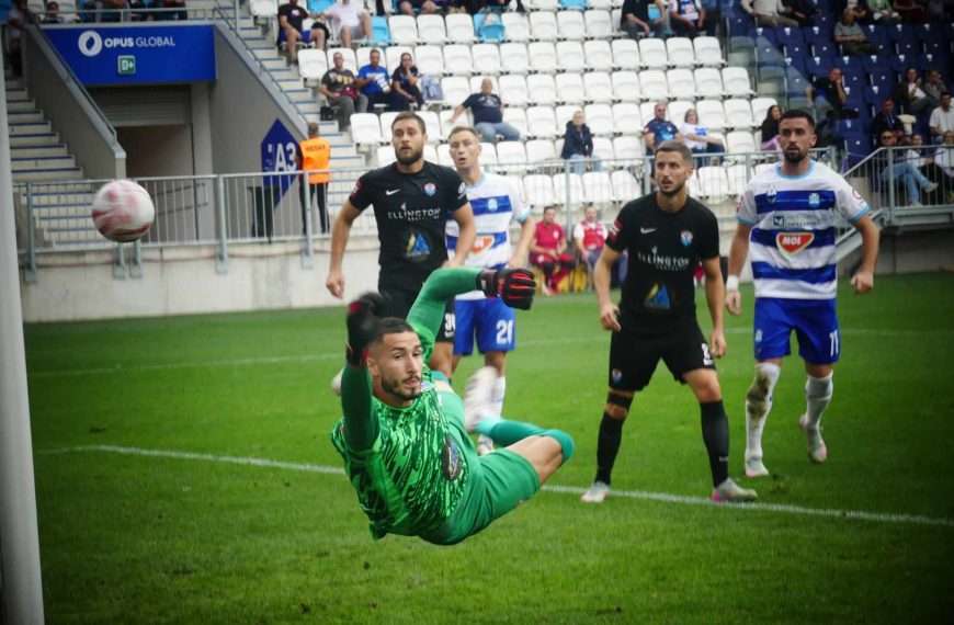 Nogometaši Osijeka su na Opus Areni potopili Vukovar 1991, gosti su poraženi rezultatom 4:0