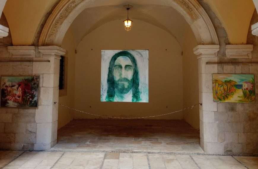 Različiti motivi na izložbi u Sponzi Ivane Jovanović Trostmann