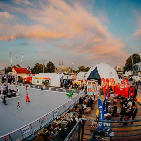 Dron show otvorio Oktobeer Fest! Nebo nad gradom bilo audio vizualni spektakl!