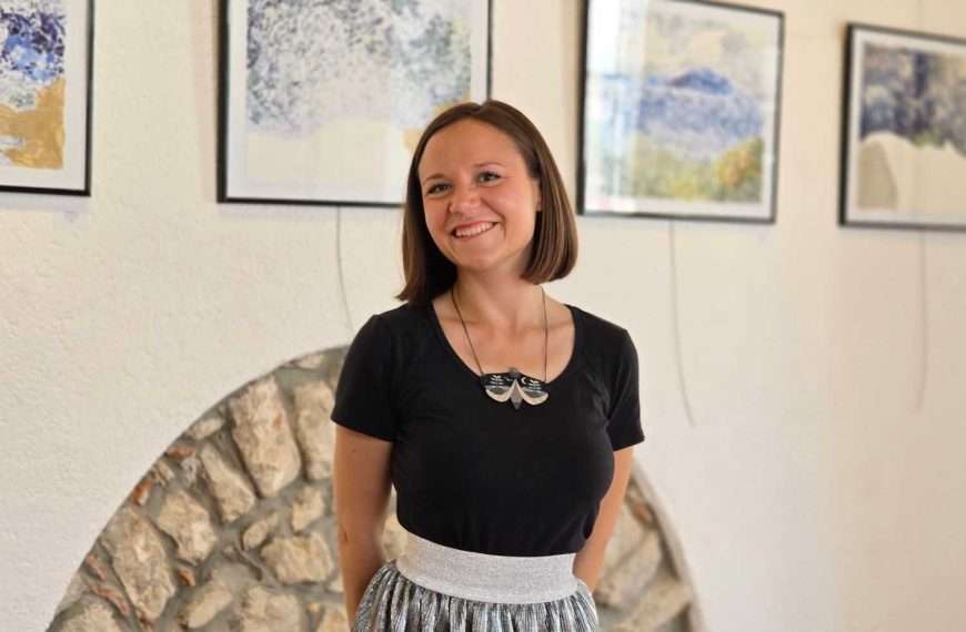 Moja Rijeka – Varaždinska umjetnica Mateja Rusak predstavlja recentni ciklus u Galeriji ZILIK u Karlovcu