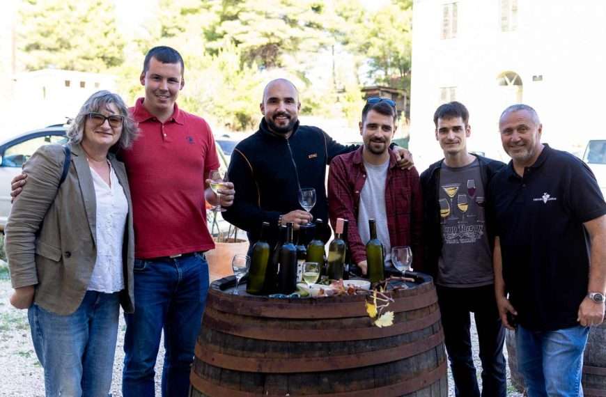 Bugava, kušanje mladih vina