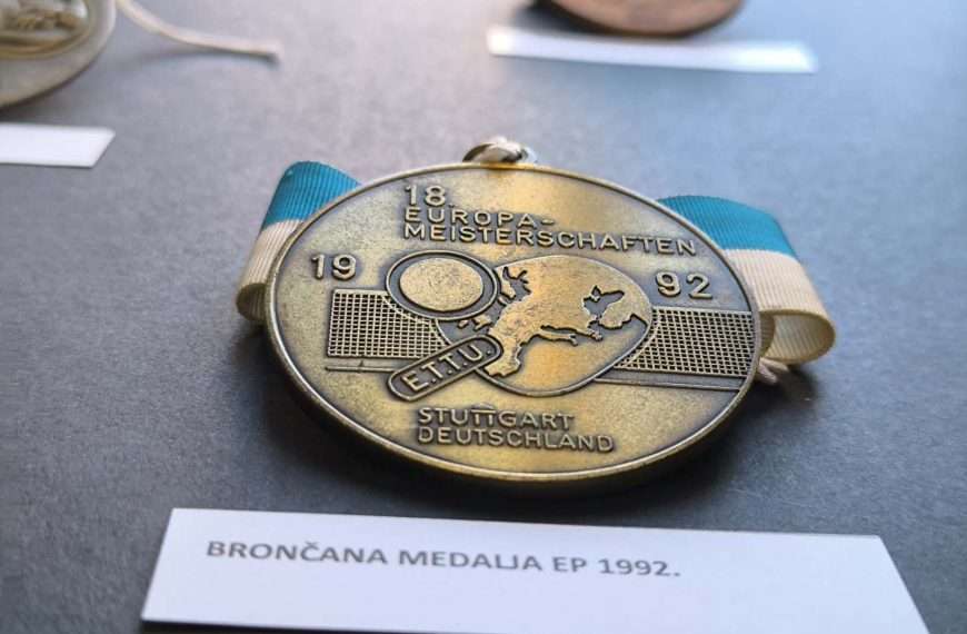 NARODNI MUZEJ ZADAR – U II Palače otvorena izložba o povijesti zadarskog stolnog tenisa