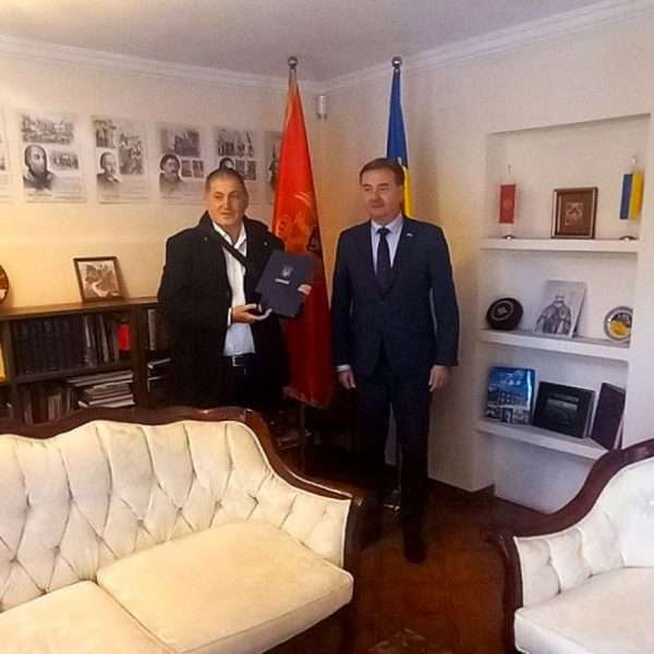 ĆILIBARSKO SRCE – PRIZNANJE UKRAJINE BOŽIDARU PROROČIĆU