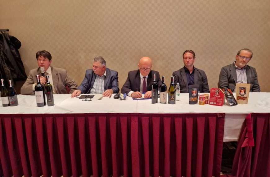 Zagreb VINOcom – međunarodni festival vina i kulinarstva