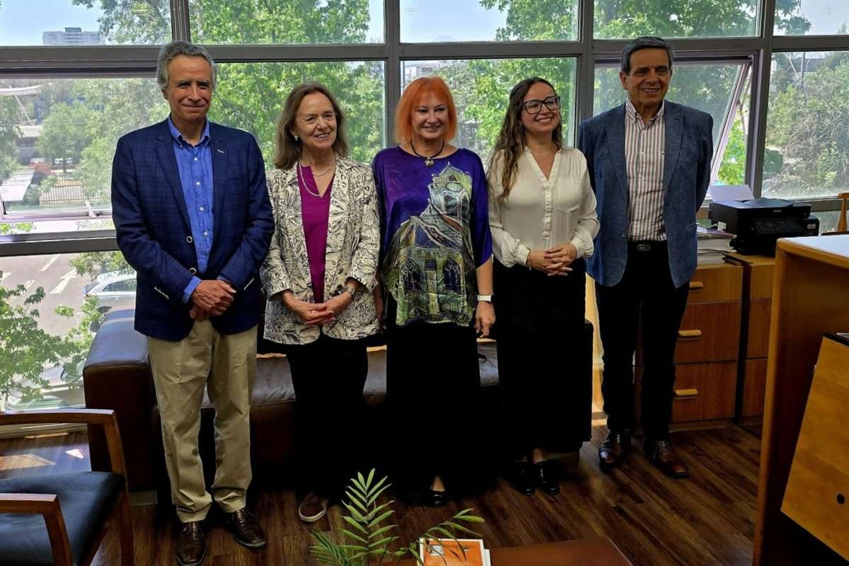 U Santiagu predstavljena antologija CHILE-CROACIA 2024