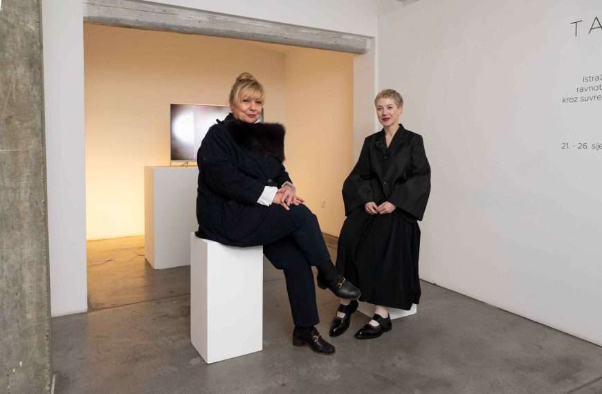 U Galeriji Kranjčar otvorena izložba suvremenog nakita Senke Dombi