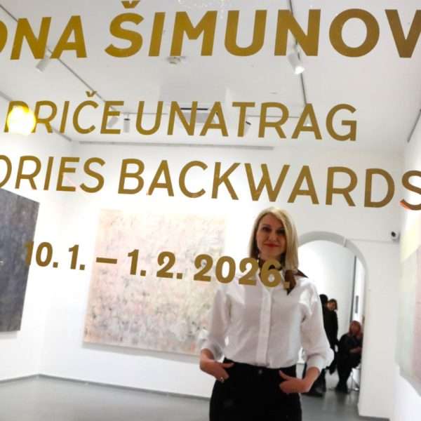 U GALERIJI JOSIP RAČIĆ OTVORENA IZLOŽBA “PRIČE UNATRAG” IVONE ŠIMUNOVIĆ