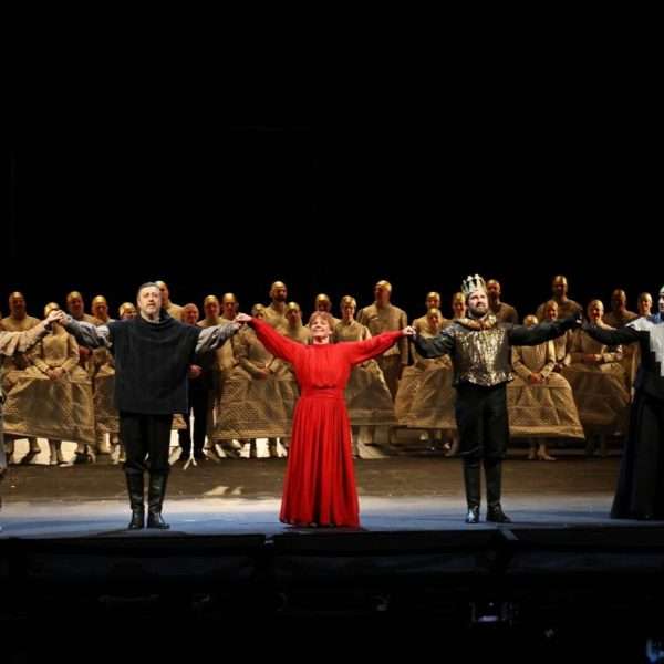 Prva riječka “Ivana Orleanska” ispraćena ovacijama