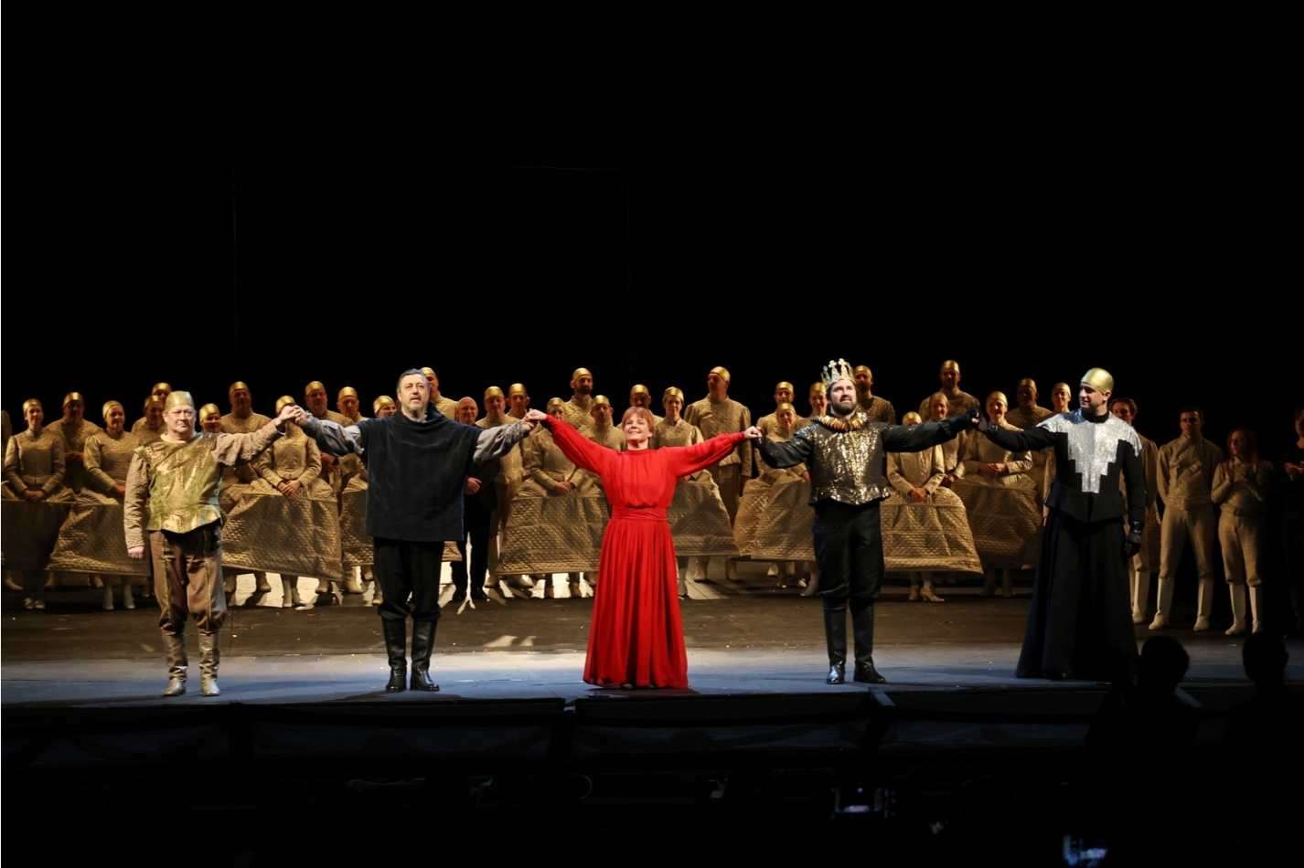 Prva riječka “Ivana Orleanska” ispraćena ovacijama