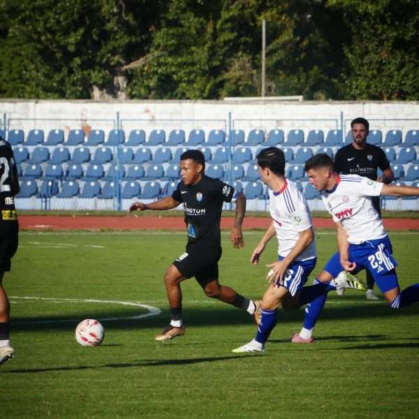 HNK Vukovar ́91 igra na osječkom Gradskom vrtu