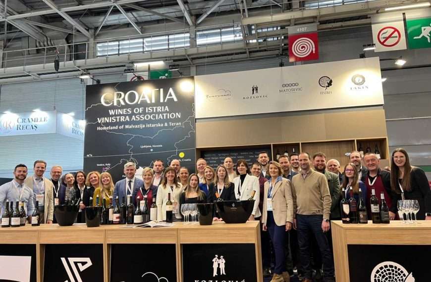Vinistra prvi put na Wine Parisu