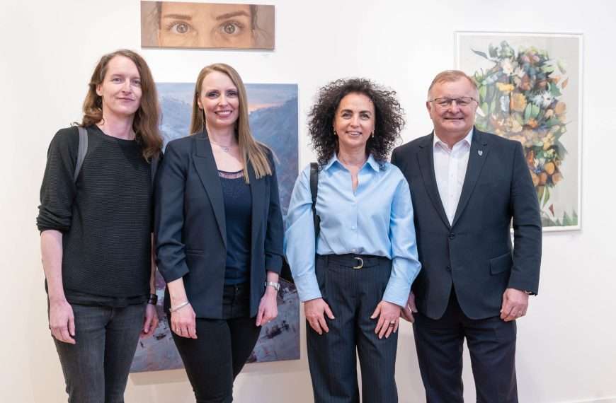 ZAŠTO UMJETNOST? Svečano otvorena skupna izložba u Zaprešiću / 70 FOTO