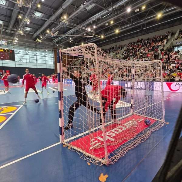 Podjela bodova Hrvatske i Švicarske u Osijeku