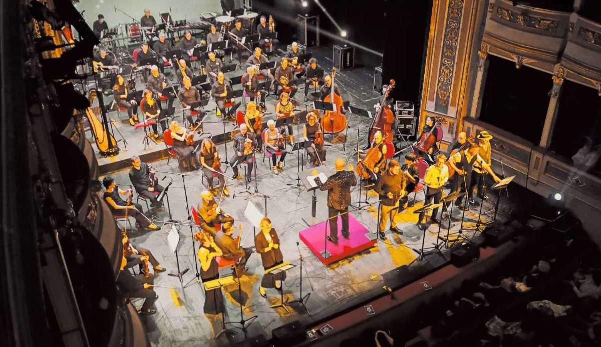 Bili smo na premijeri koncerta POP ROCK RAPSODIJA u izvedbi solista i orkestra HNK-a u Osijeku