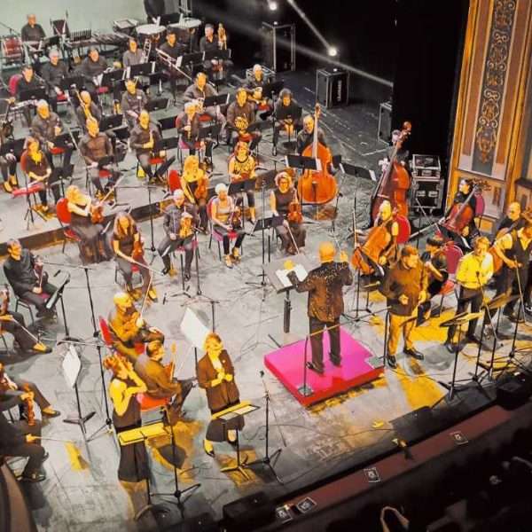 Bili smo na premijeri koncerta POP ROCK RAPSODIJA u izvedbi solista i orkestra HNK-a u Osijeku