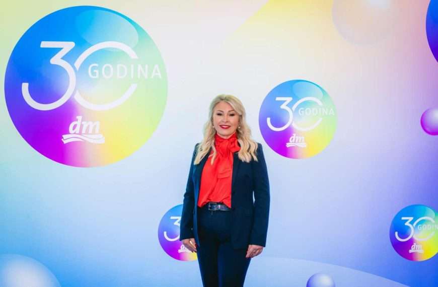 dm okuplja pojedince i organizacije s ciljem stvaranja povezanije i održivije zajednice