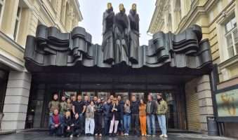 ZKM-ova predstava ACID / KISELINA na premijeri u Litvi ispraćena dugotrajnim pljeskom