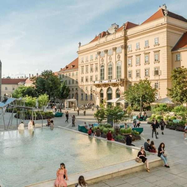 UNIQA SEE FUTURE Zaklada predstavlja AWAKE Šejle Kamerić