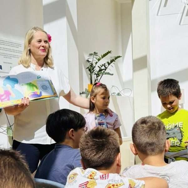 Predstavljena slikovnica MOJA MAMA autorice Marijane Križanović i ilustratorice Željke Mezić