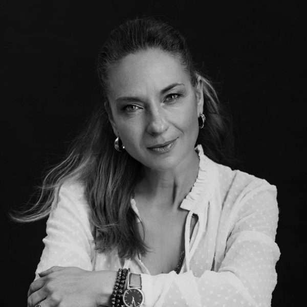 30 GODINA UPEČATLJIVOGA UMJETNIČKOGA RASTA SANDRE LONČARIĆ