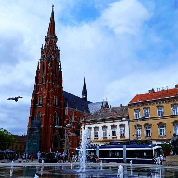 Uskrsna poruka đakovačko-osječkog nadbiskupa metropolita Đure Hranića