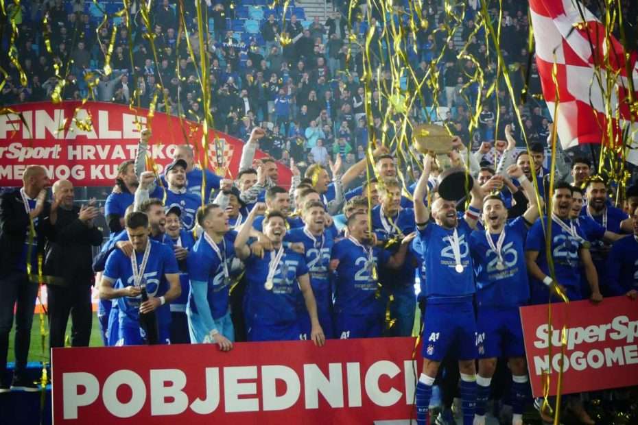 FOTO priču finala SuperSport Hrvatskog nogometnog kupa Dinamo – Rijeka donosi radišna ekipa Portala Akademija Art Zagreb