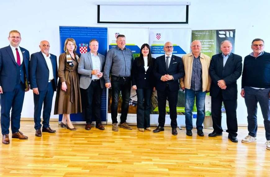 Održan panel o važnosti jačanja vinarstva i vinogradarstva u Republici Hrvatskoj