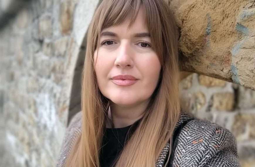 PLANINA U KRVI, OGLEDALO U ČOVJEKU PET UNUTRAŠNJIH USPONA JASMINE LUBODER LEKOVIĆ