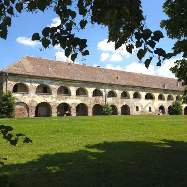 Osijek dobiva najmoderniju knjižnicu u regiji: Povijesna Konjička vojarna postaje novo središte znanja