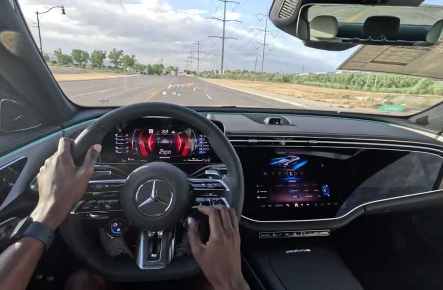 Iskustvo probne vožnje hibridnog Mercedes-AMG-a E 53 iz 2026.