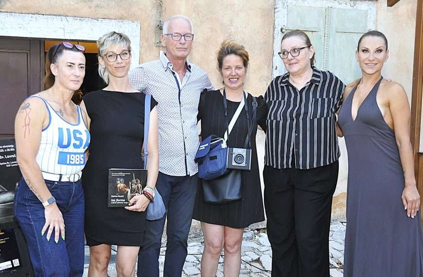 Iza forme – otvaranje fotoizložbe Marina Raunića u Galerija Placa