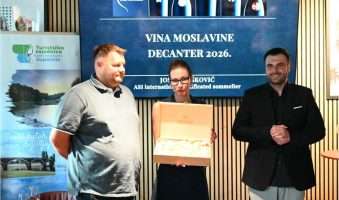 MOSLAVAČKI VINARi: NA DECANTERU OSVOJILI  20 MEDALJA