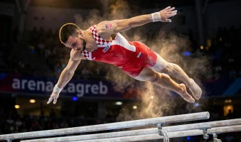 ILIJA KOVTUN Ilustracija: Umjetnička vizija gimnastičke koreografije na ručama u Areni Zagreb (AI ilustracija / Akademija Art
