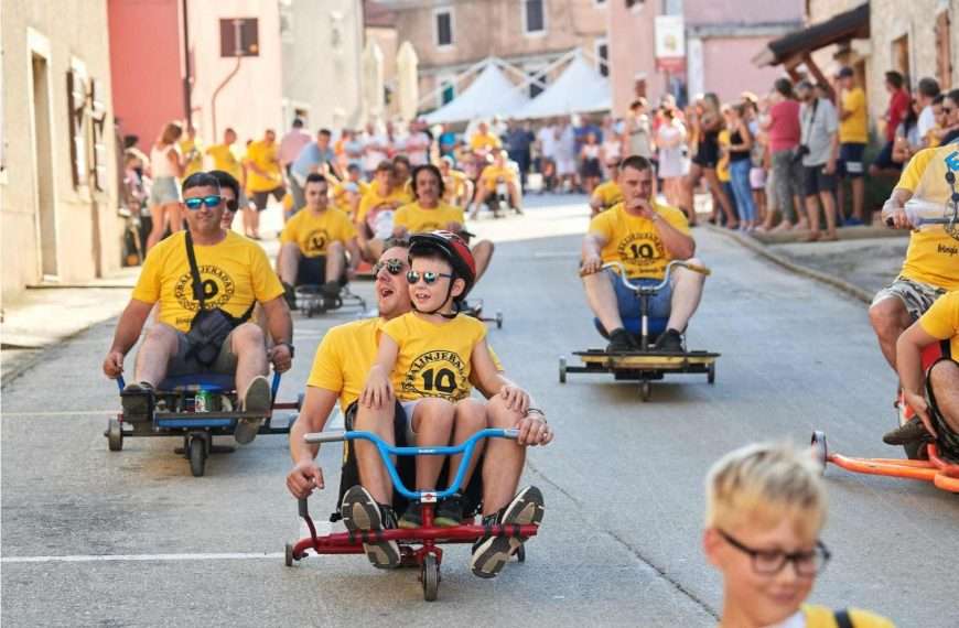 Fešta sv. Roka u Brtonigli