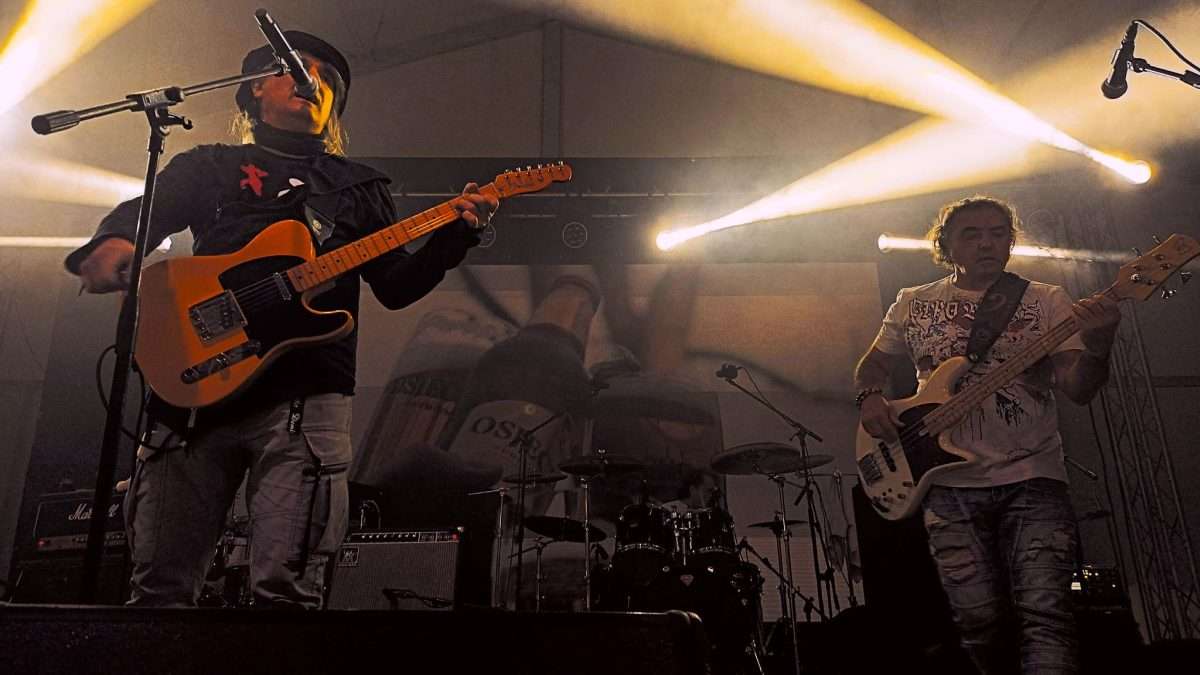 plavi orkestar razgalio osijek (5)