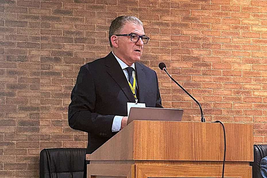 Prof. Rok Čivljak: Umjetna inteligencija treba služiti čovjeku, a ne zamijeniti profesora i liječnika