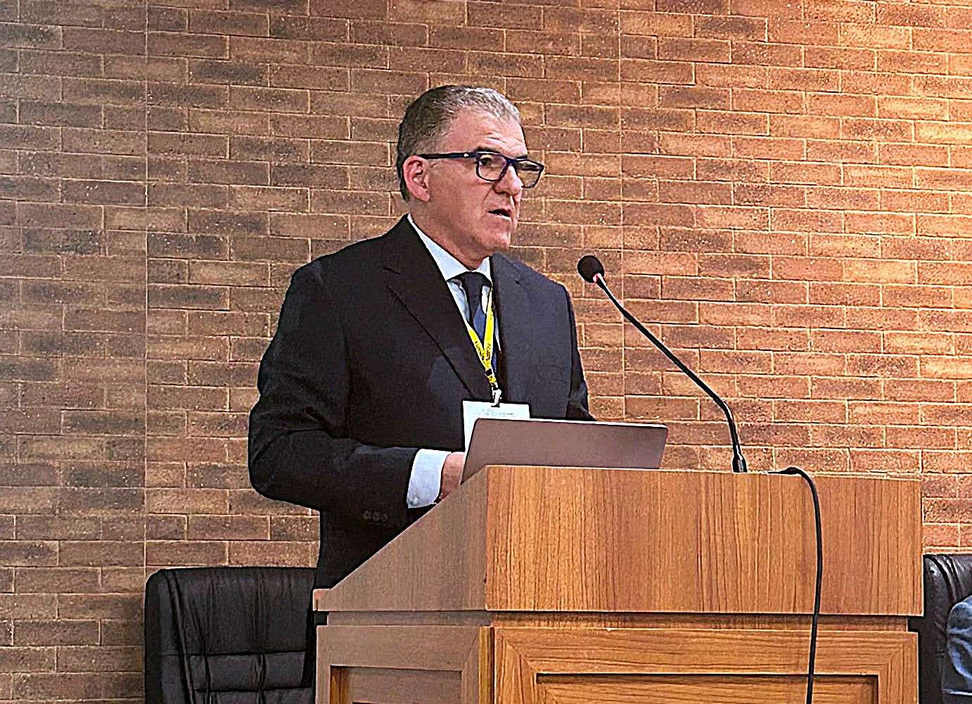 Prof. Rok Čivljak: Umjetna inteligencija treba služiti čovjeku, a ne zamijeniti profesora i liječnika