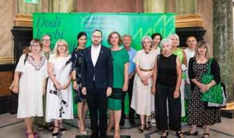 tomislav tomasevic,emina visnic, martina bienenfeld i ravnatelji muzeja