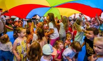 🎨 Špancirfest kroz oči malih umjetnika: Varaždin postaje najveće kreativno igralište!