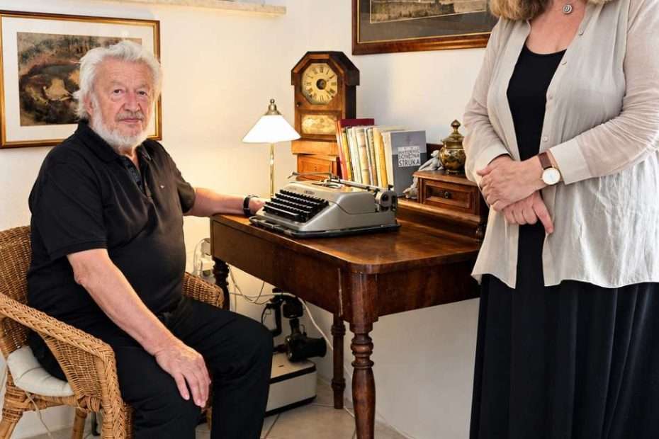 1. za stolom petra Šegedina s njegovom kćerkom marijom Šegedin ferenc