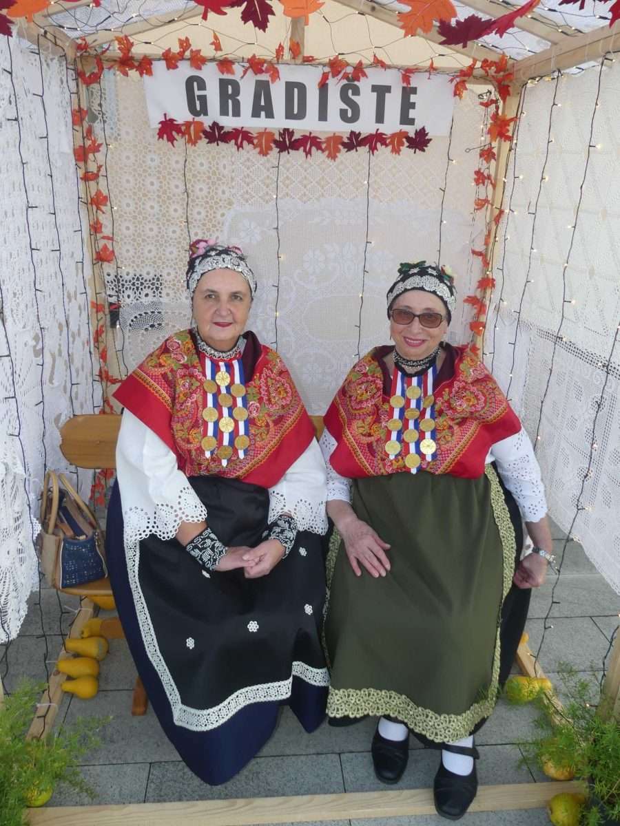 fd Šokadija osijek nastupom u gradištu digla selo na noge (3)