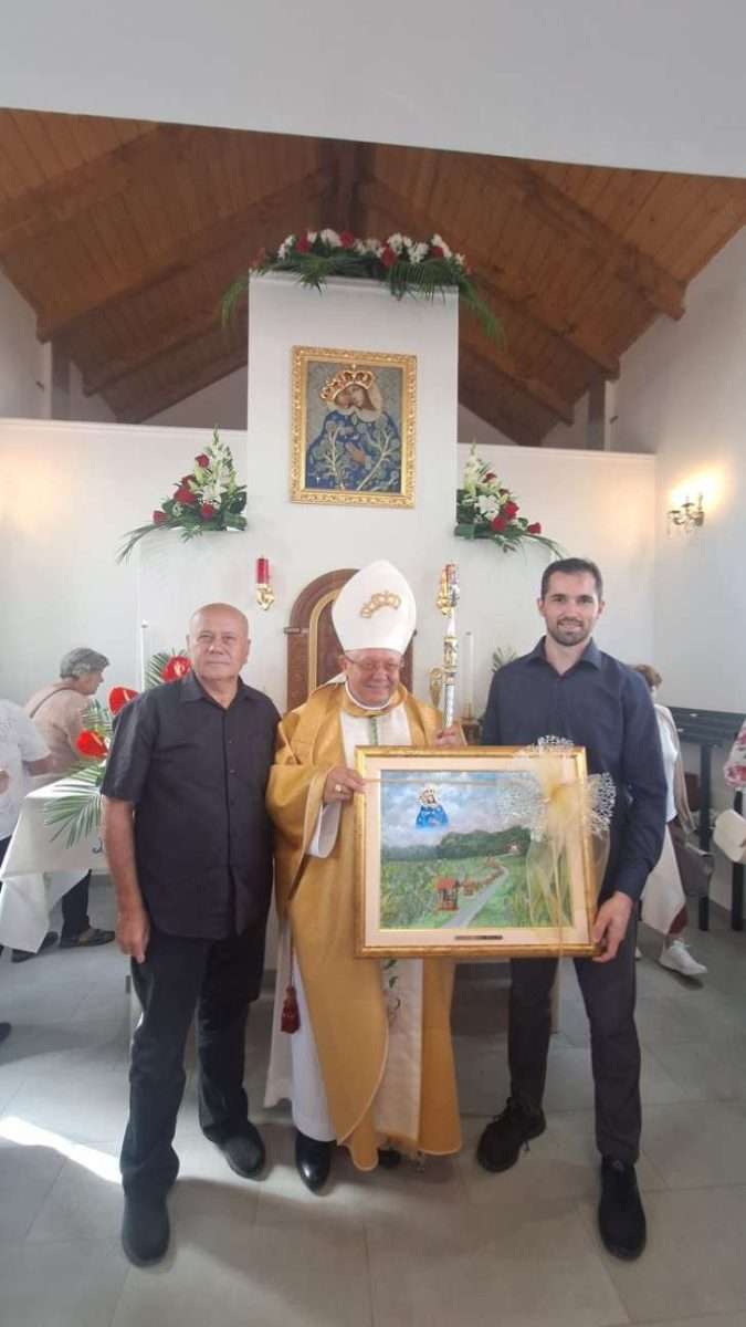mons. dariu paviši uručena povelja počasnog člana udruge peski art Đurđevac (11)