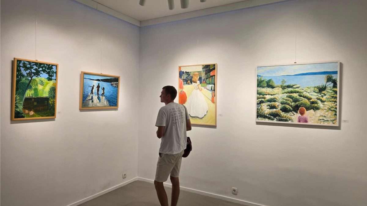 slike i crteži ivane barišić tomšić u gradskoj galeriji crikvenica (15)