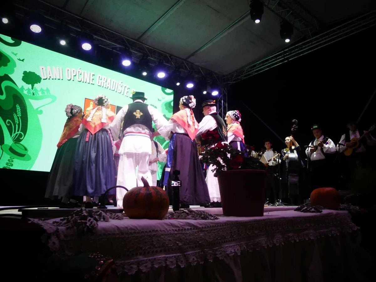 snašini kućari – gradište čuva svoju dušu (32)